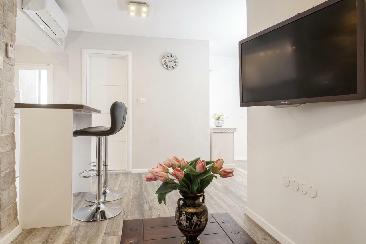 Stone Varos Apartment Split