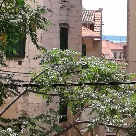 Stone Apartman Varos Split Exterior photo